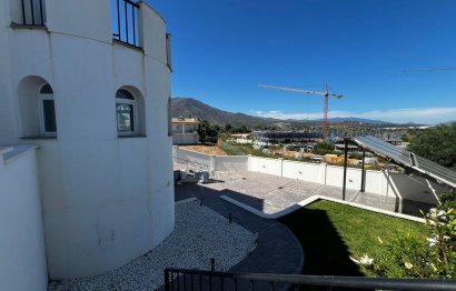 Resale - House - Detached Villa - Estepona - Estepona Centro