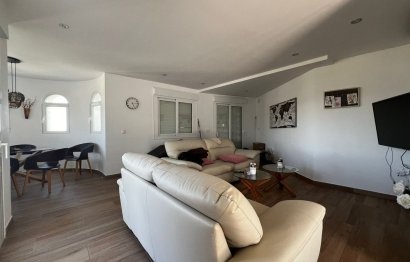 Resale - House - Detached Villa - Estepona - Estepona Centro