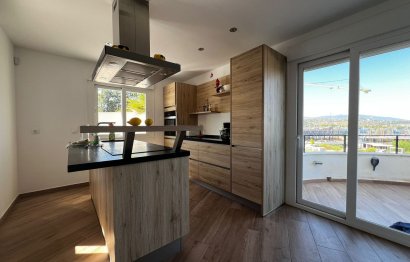 Resale - House - Detached Villa - Estepona - Estepona Centro