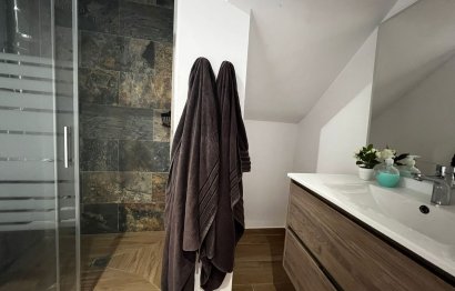 Resale - House - Detached Villa - Estepona - Estepona Centro