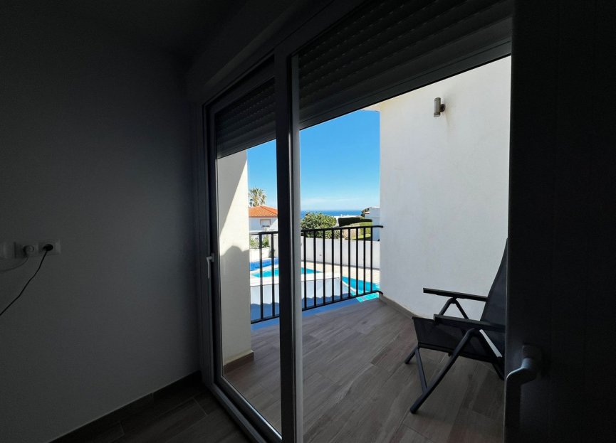 Resale - House - Detached Villa - Estepona - Estepona Centro