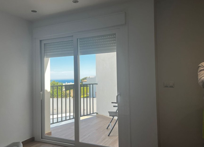 Resale - House - Detached Villa - Estepona - Estepona Centro