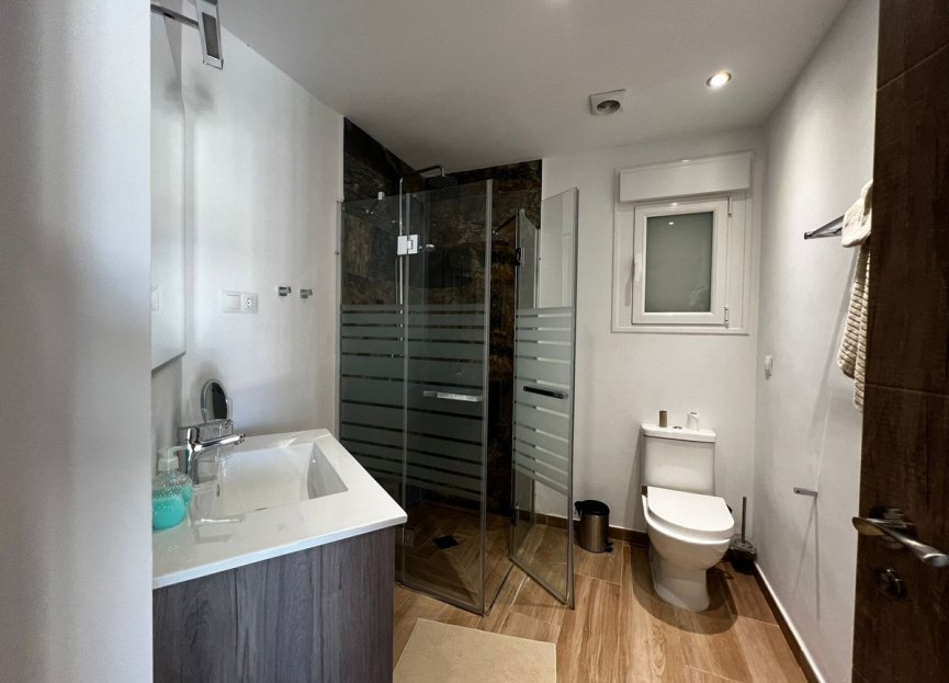 Resale - House - Detached Villa - Estepona - Estepona Centro