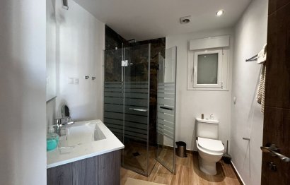 Resale - House - Detached Villa - Estepona - Estepona Centro