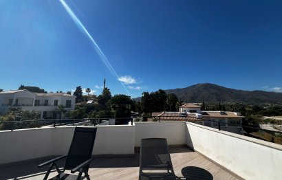 Resale - House - Detached Villa - Estepona - Estepona Centro