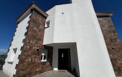 Resale - House - Detached Villa - Estepona - Estepona Centro