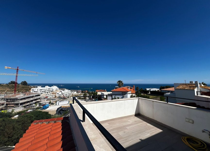 Resale - House - Detached Villa - Estepona - Estepona Centro