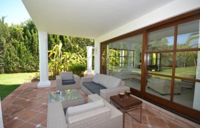 Resale - House - Detached Villa - Marbella - Guadalmina Baja