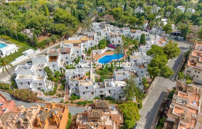 Resale - House - Townhouse - Marbella - Nueva Andalucia