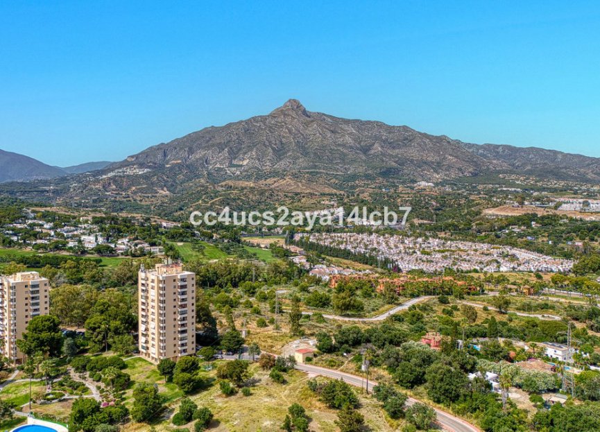 Resale - House - Townhouse - Marbella - Nueva Andalucia