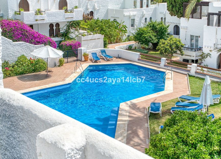 Resale - House - Townhouse - Marbella - Nueva Andalucia