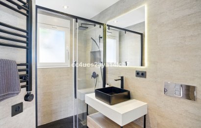 Resale - House - Townhouse - Marbella - Nueva Andalucia