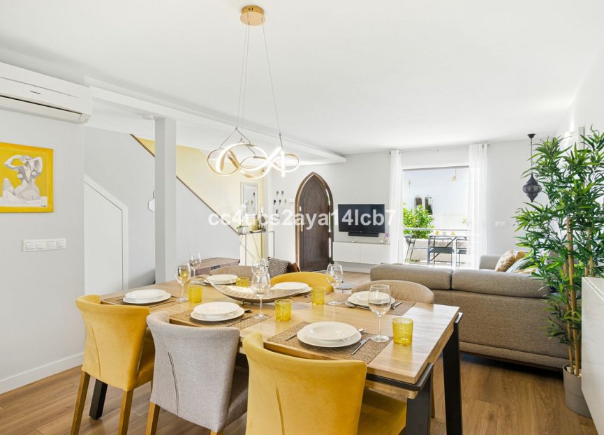 Resale - House - Townhouse - Marbella - Nueva Andalucia