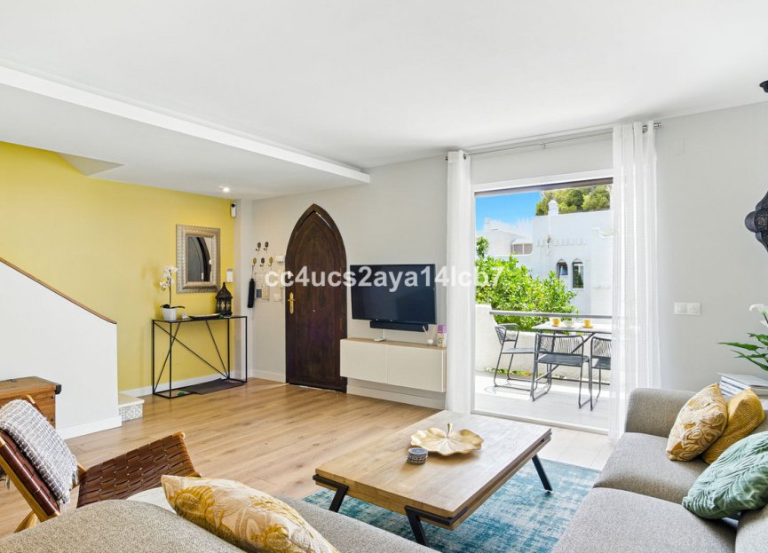 Resale - House - Townhouse - Marbella - Nueva Andalucia