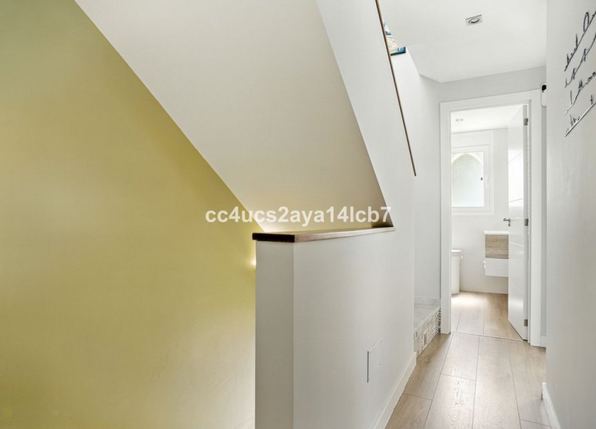 Resale - House - Townhouse - Marbella - Nueva Andalucia