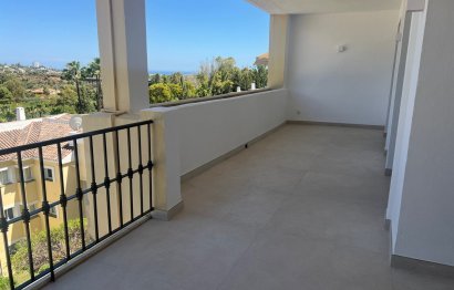 Resale - Apartment - Middle Floor Apartment - Benahavís - La Quinta