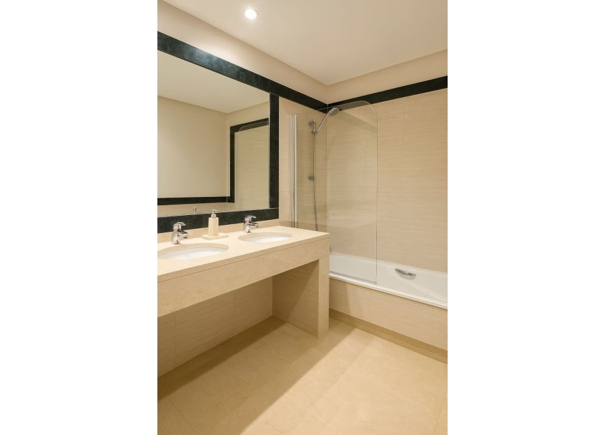 Reventa - Ground floor apartment - Benahavís - Benahavís Centro