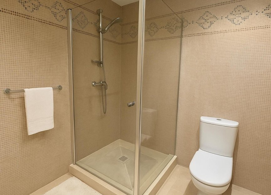 Reventa - Ground floor apartment - Benahavís - Benahavís Centro