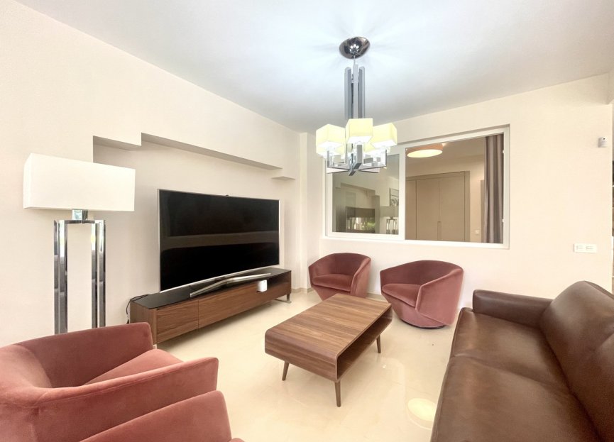 Resale - Apartment - Ground Floor Apartment - Marbella - Puerto Banús