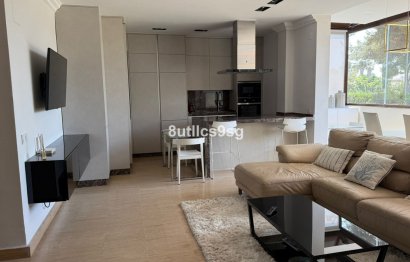 Resale - Apartment - Middle Floor Apartment - Estepona - Estepona Centro