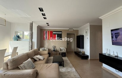 Resale - Apartment - Middle Floor Apartment - Estepona - Estepona Centro