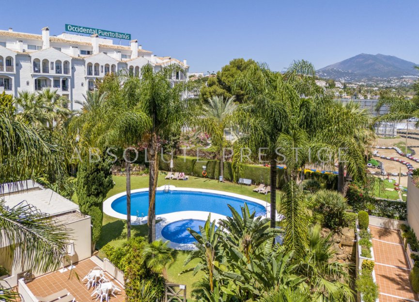 Resale - Apartment - Middle Floor Apartment - Marbella - Puerto Banús