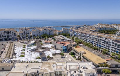 Resale - Apartment - Middle Floor Apartment - Marbella - Puerto Banús