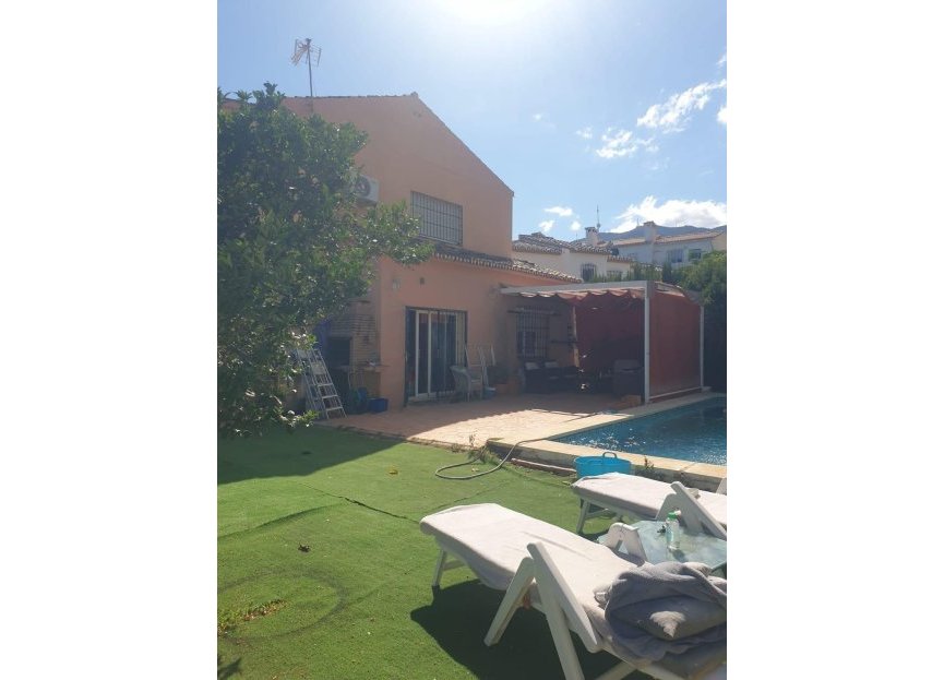 Reventa - House - Detached Villa - Benalmádena - Benalmadena Centro