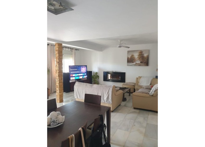 Reventa - House - Detached Villa - Benalmádena - Benalmadena Centro