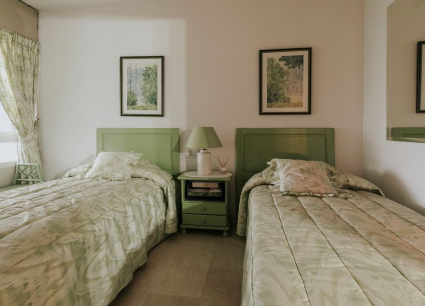 Reventa - Ground floor apartment - Estepona - Estepona Centro