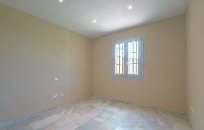 Reventa - House - Semi-Detached House - Benalmádena - La Capellania