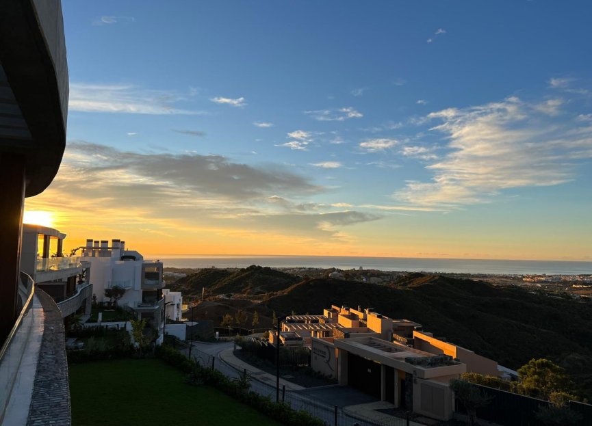 Resale - Apartment - Penthouse - Benahavís - La Quinta