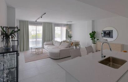 Resale - Apartment - Middle Floor Apartment - Estepona - Estepona Centro