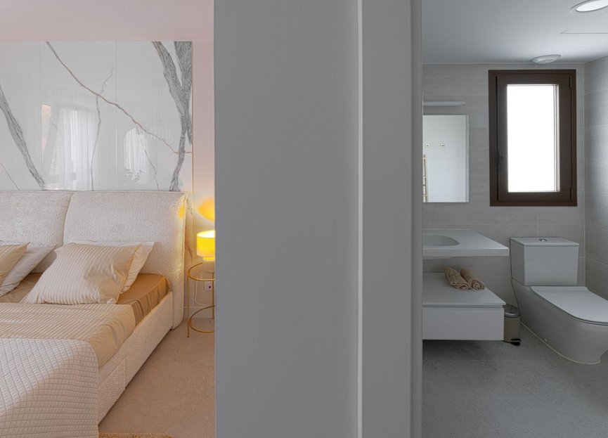 Resale - Apartment - Middle Floor Apartment - Estepona - Estepona Centro