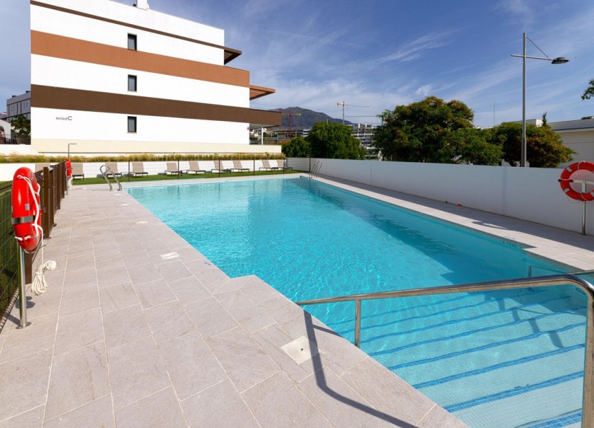 Resale - Apartment - Middle Floor Apartment - Estepona - Estepona Centro