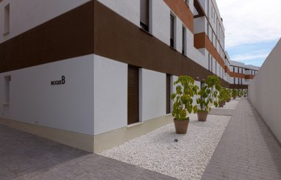 Resale - Apartment - Middle Floor Apartment - Estepona - Estepona Centro