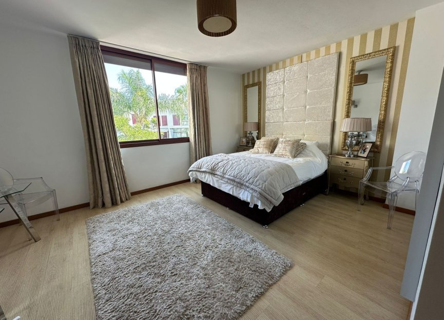 Resale - House - Townhouse - Estepona - Cancelada