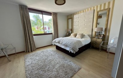 Resale - House - Townhouse - Estepona - Cancelada