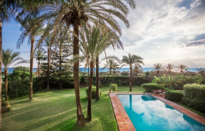 Resale - House - Detached Villa - Marbella - Los Monteros