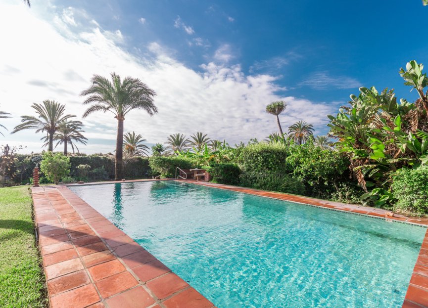 Resale - House - Detached Villa - Marbella - Los Monteros