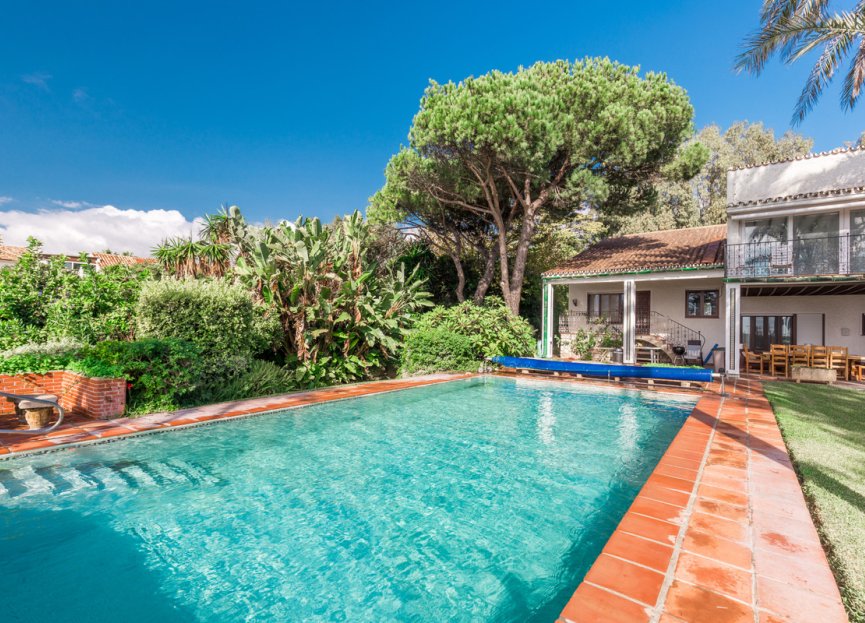 Resale - House - Detached Villa - Marbella - Los Monteros