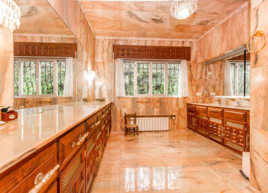 Resale - House - Detached Villa - Marbella - Los Monteros