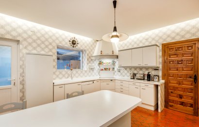 Resale - House - Detached Villa - Marbella - Los Monteros