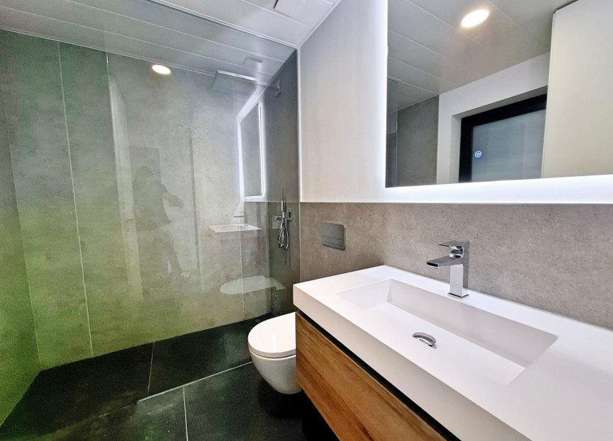 Resale - Apartment - Middle Floor Apartment - Fuengirola - Fuengirola Centro