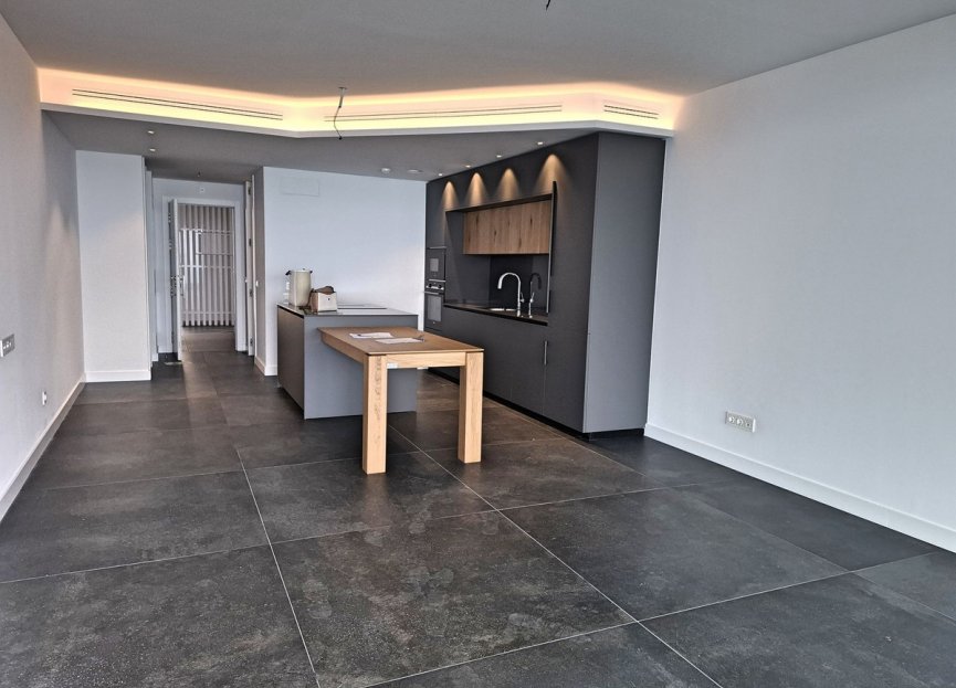 Resale - Apartment - Middle Floor Apartment - Fuengirola - Fuengirola Centro