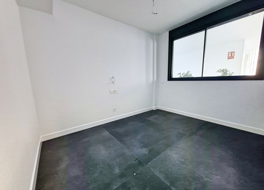 Resale - Apartment - Middle Floor Apartment - Fuengirola - Fuengirola Centro