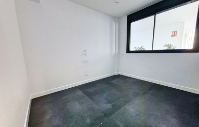 Resale - Apartment - Middle Floor Apartment - Fuengirola - Fuengirola Centro