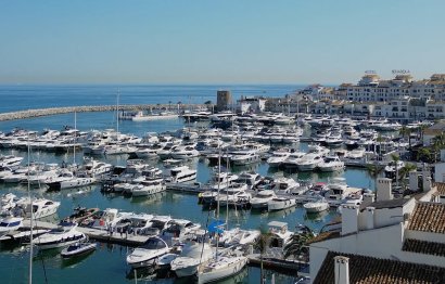 Resale - Apartment - Middle Floor Apartment - Marbella - Nueva Andalucia