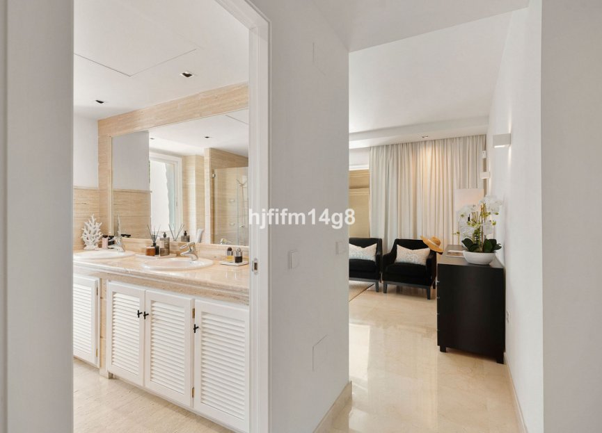 Reventa - Apartment - Middle Floor Apartment - Marbella - Nueva Andalucia