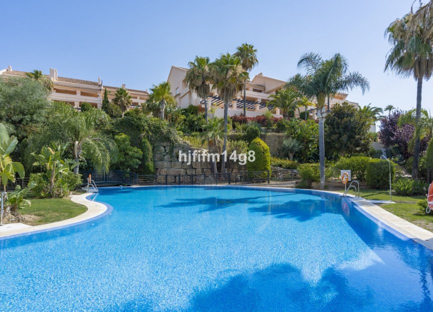 Reventa - Apartment - Middle Floor Apartment - Marbella - Nueva Andalucia